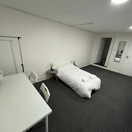 Room With Private Bathroom Central Brighton - Close To The Beach & Brighton Station Exterior photo
